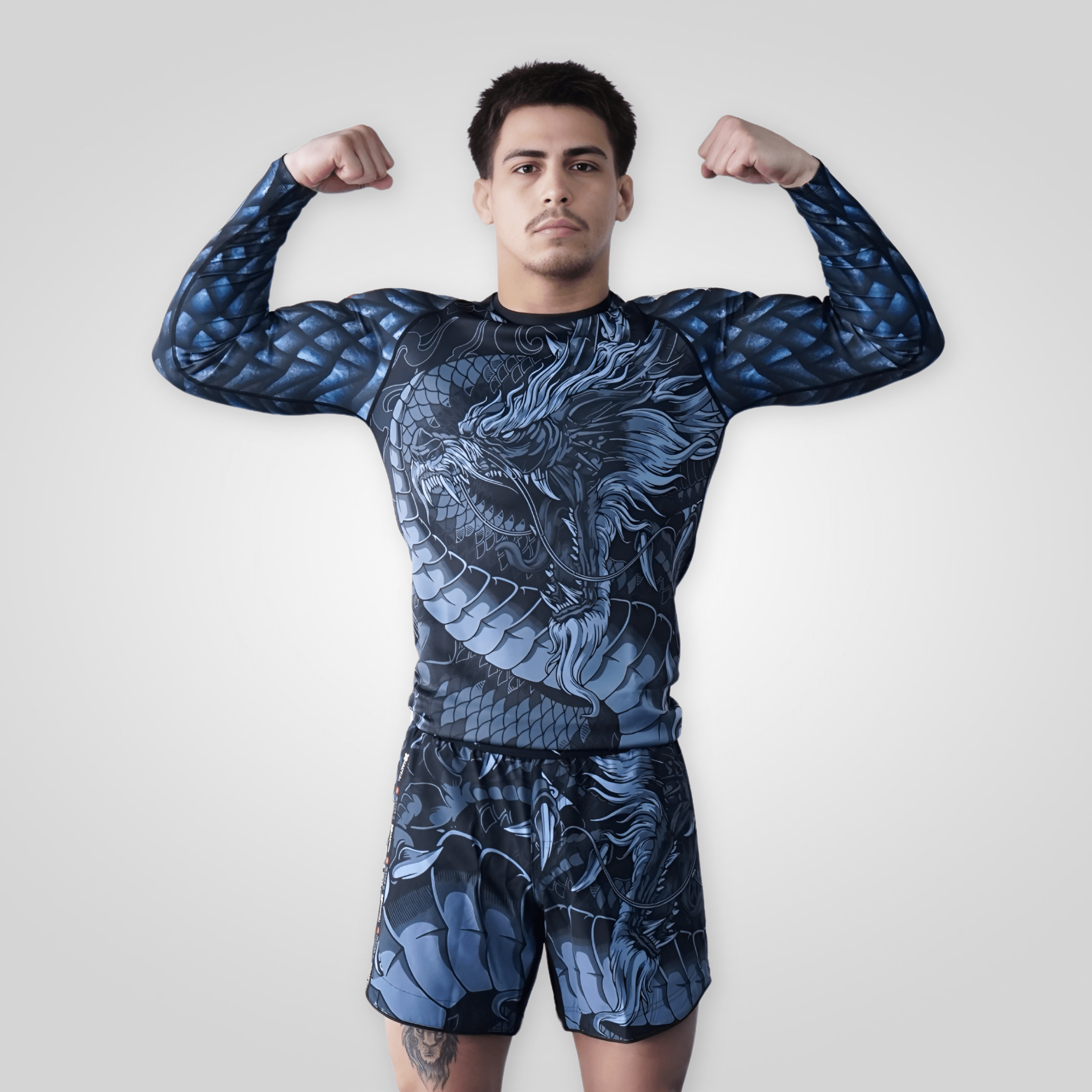 Rashguard À Manches Longues Fumetsu Dragon Slayer - Noir/Or – Dragon Bleu Rashguard À Manches Longues Fumetsu Dragon Slayer - Noir/Or – Dragon Bleu